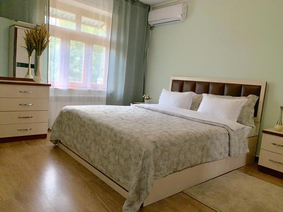 Samarkand Apartment Luaran gambar